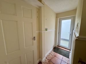 Photo 19- click for photo gallery